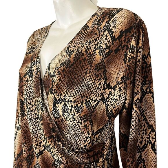 CHICO'S Brown Snakeskin Snake Reptile Print V-Neck Wrap Jersey Knit Top 1 / M - Picture 5 of 16